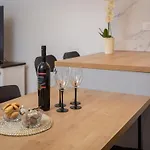 아파트 Tomas 오미스