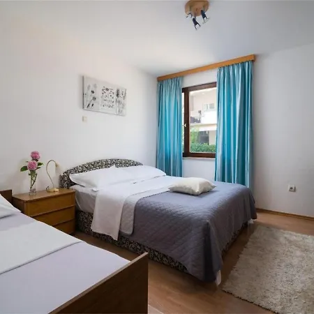 Tomas Appartamento Omiš