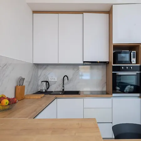 Apartment Tomas Omis